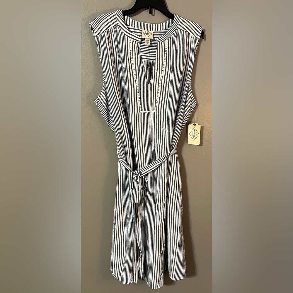 St. John’s Bay Blue & White Striped Sleeveless Dress with Tie at the waist, L